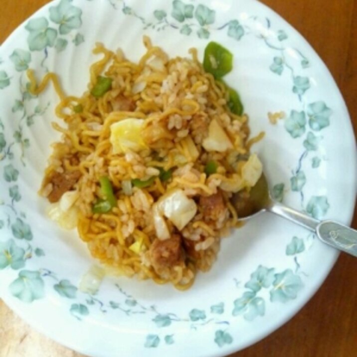 電子レンジと炊飯器で　そば飯